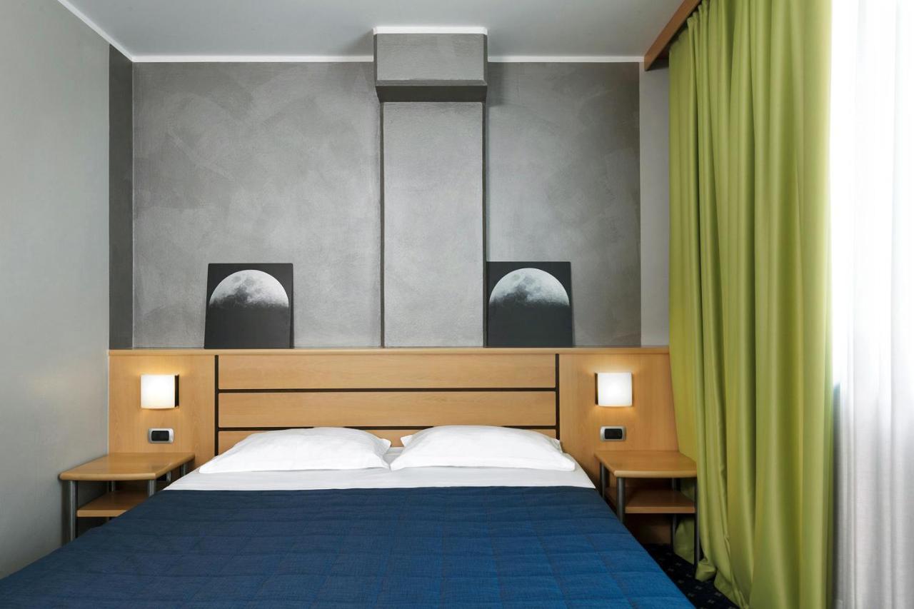 Garda Hotel Montichiari Esterno foto