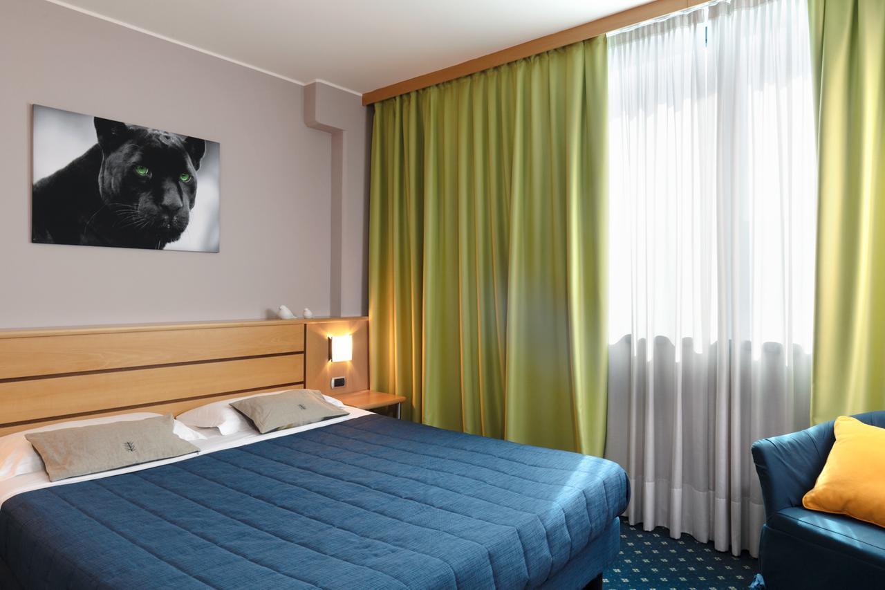 Garda Hotel Montichiari Esterno foto
