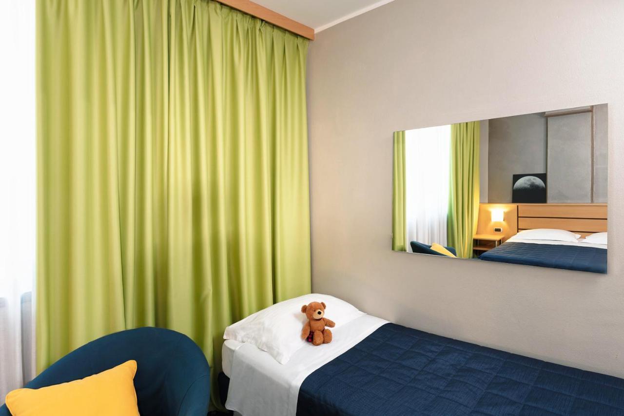 Garda Hotel Montichiari Esterno foto